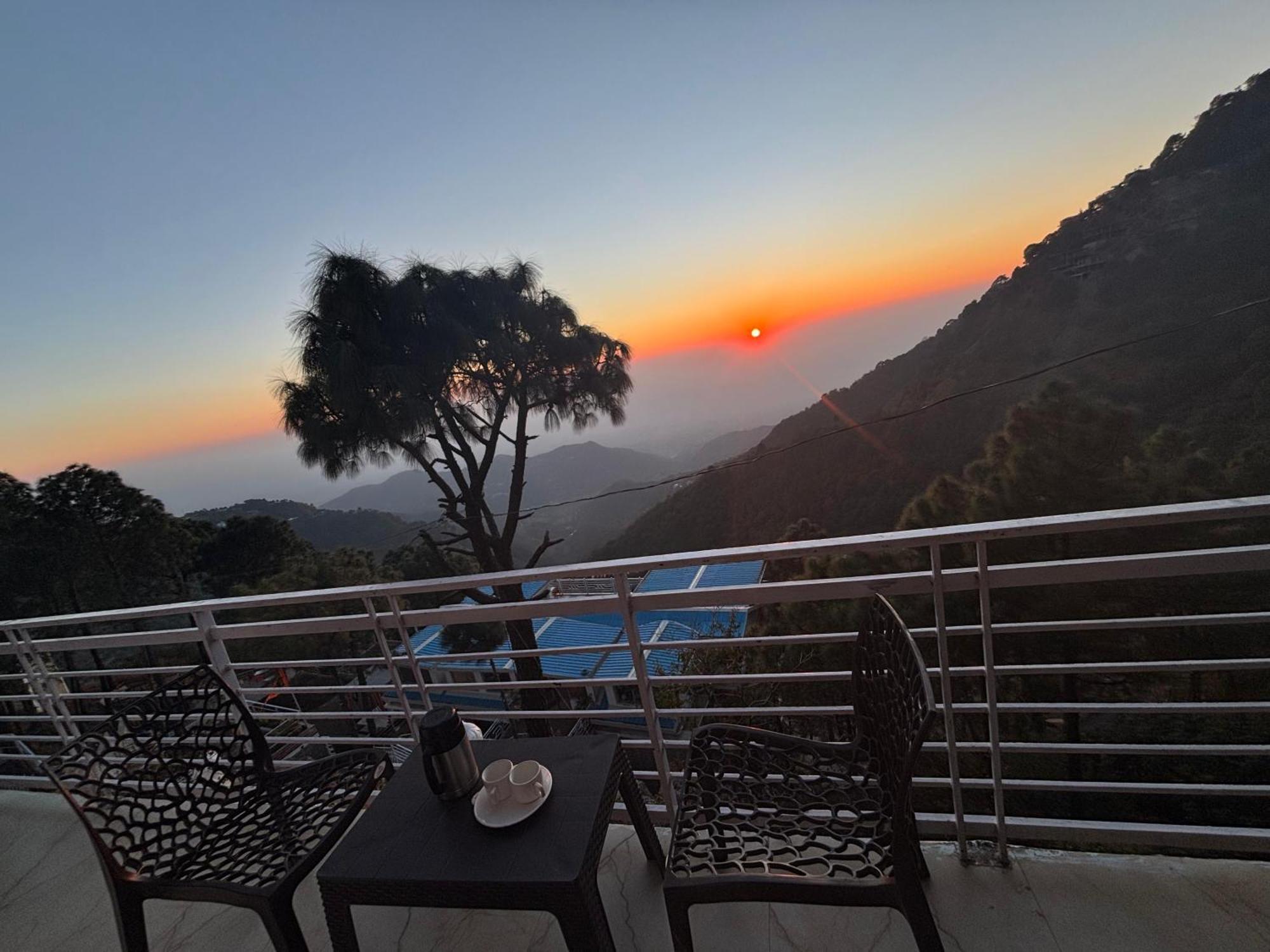 Humble Stay Villa Kasauli Eksteriør bilde